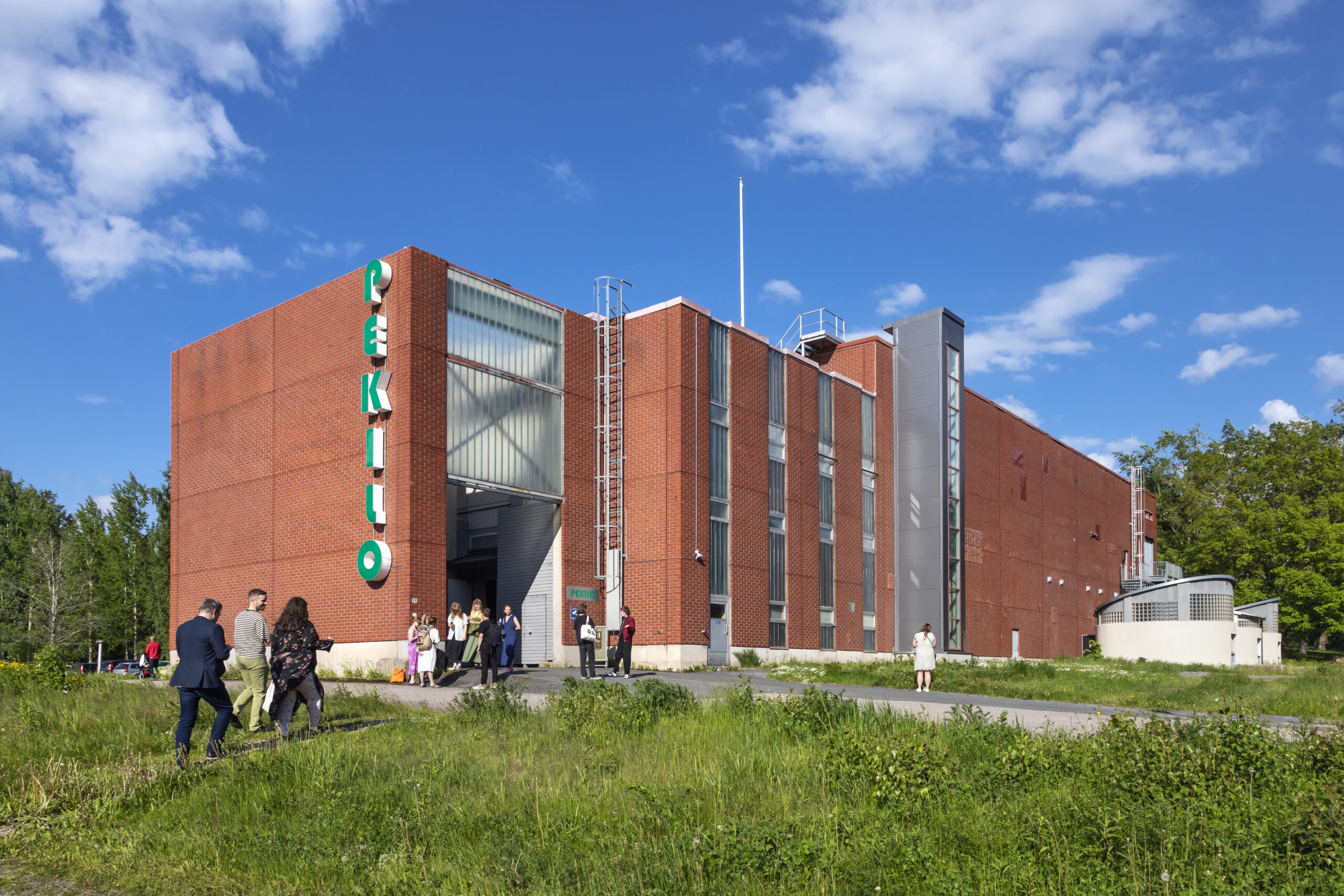 XXX Mäntän kuvataideviikkojen taiteilijat on julkistettu. Olemisen ulottuvuuksia tutkitaan yli 30 taiteilijan voimin.