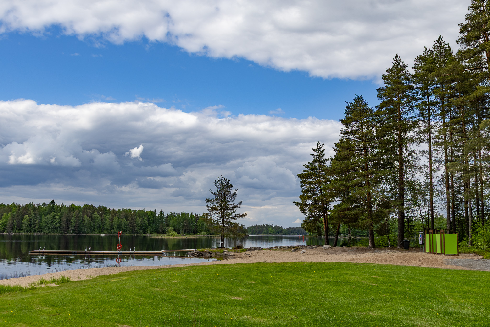 Keskisenlahden uimaranta on otettu käyttöön
